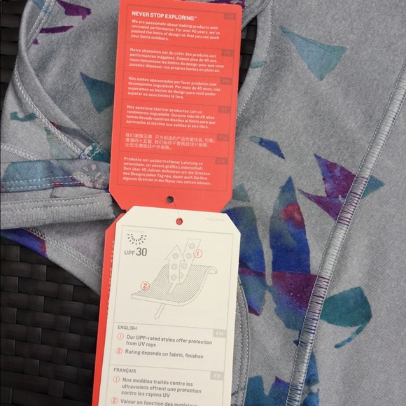 NWT The North Face Shade Me Leaf Print Tank - Picture 7 of 7